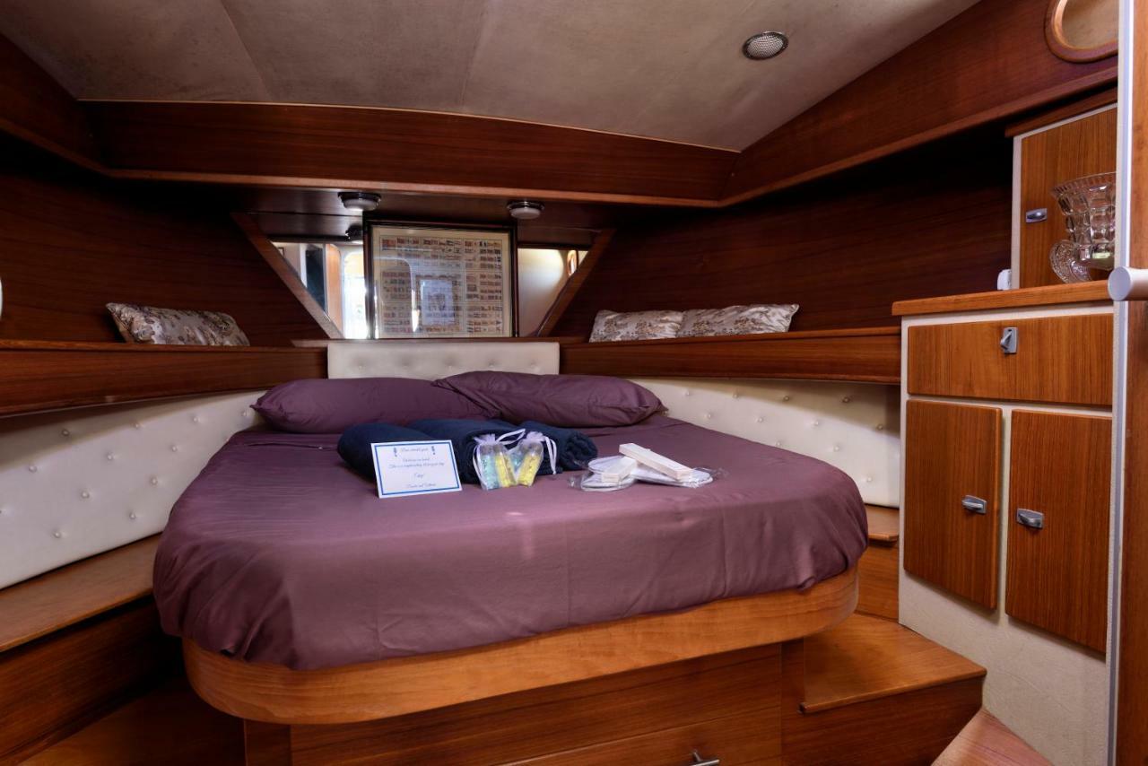 Blue II Yacht Hotel Àrbatax Zewnętrze zdjęcie