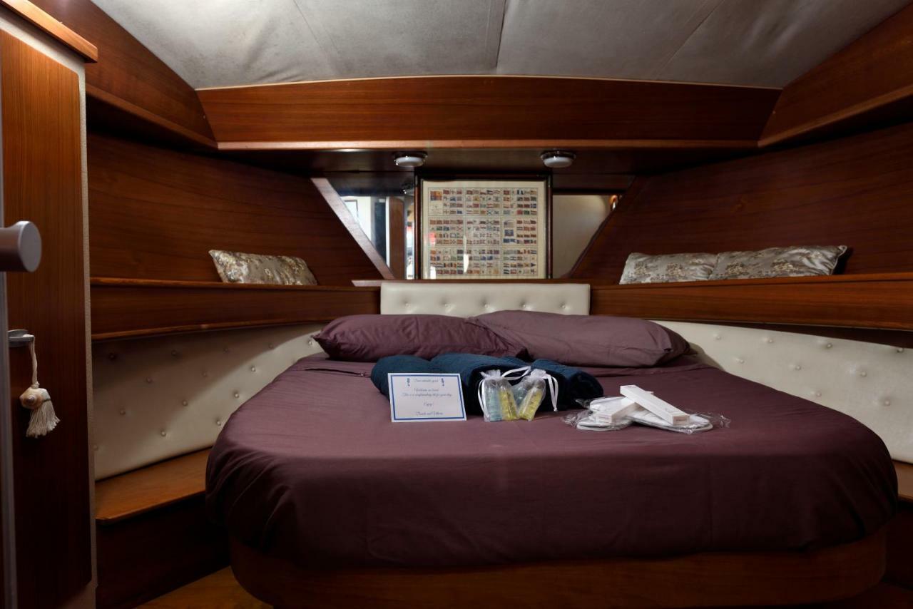 Blue II Yacht Hotel Àrbatax Zewnętrze zdjęcie