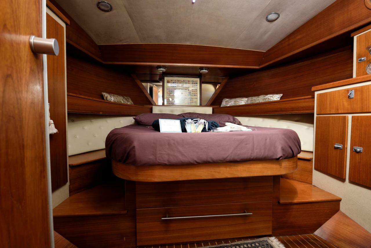 Blue II Yacht Hotel Àrbatax Zewnętrze zdjęcie